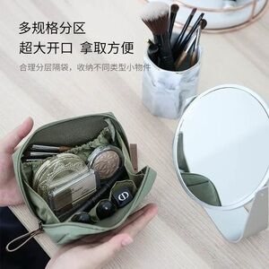 TikTok trendy cosmetic makeup bag excellent condition